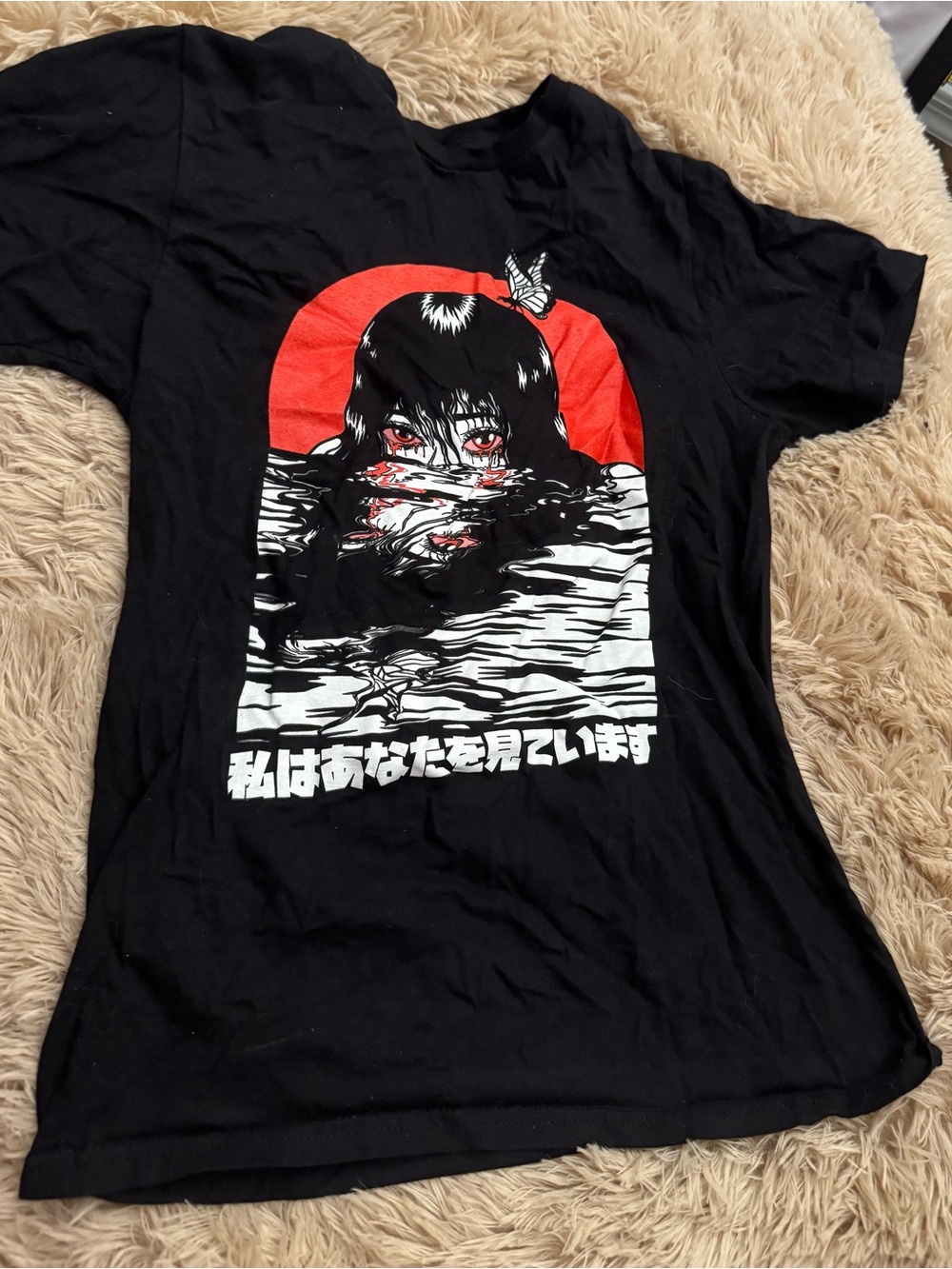 Hot Topic anime Black Graphic Tee with Red and White Illustration
